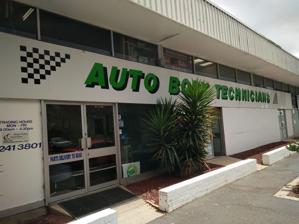 Auto Body Technicians
